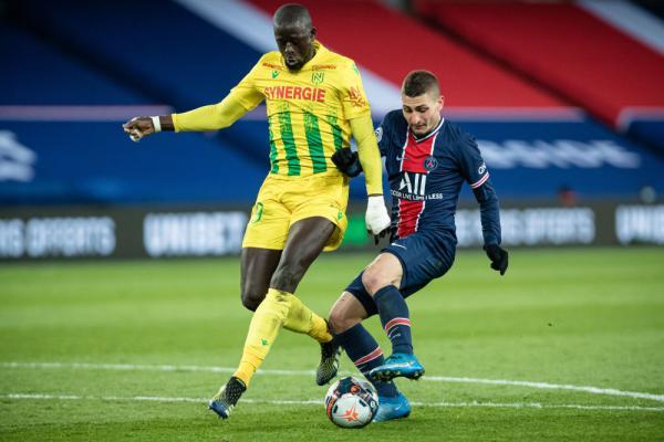 25球追平C罗，姆巴佩是赛季前20场进球最多的皇马球员（姆巴佩赛季前20场斩获25球，追平C罗居皇马同期进球榜首）