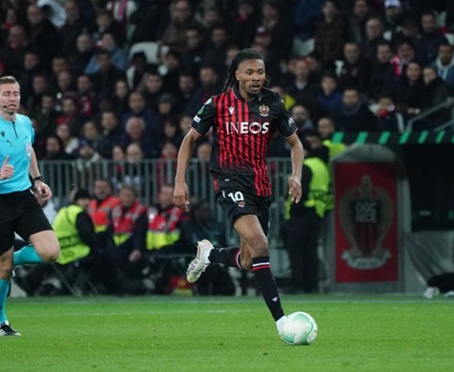 海外博主：C罗亲自联系B费，希望他能加盟利雅得胜利（据海外博主爆料，C罗主动联系B费，邀请其加盟利雅得胜利）