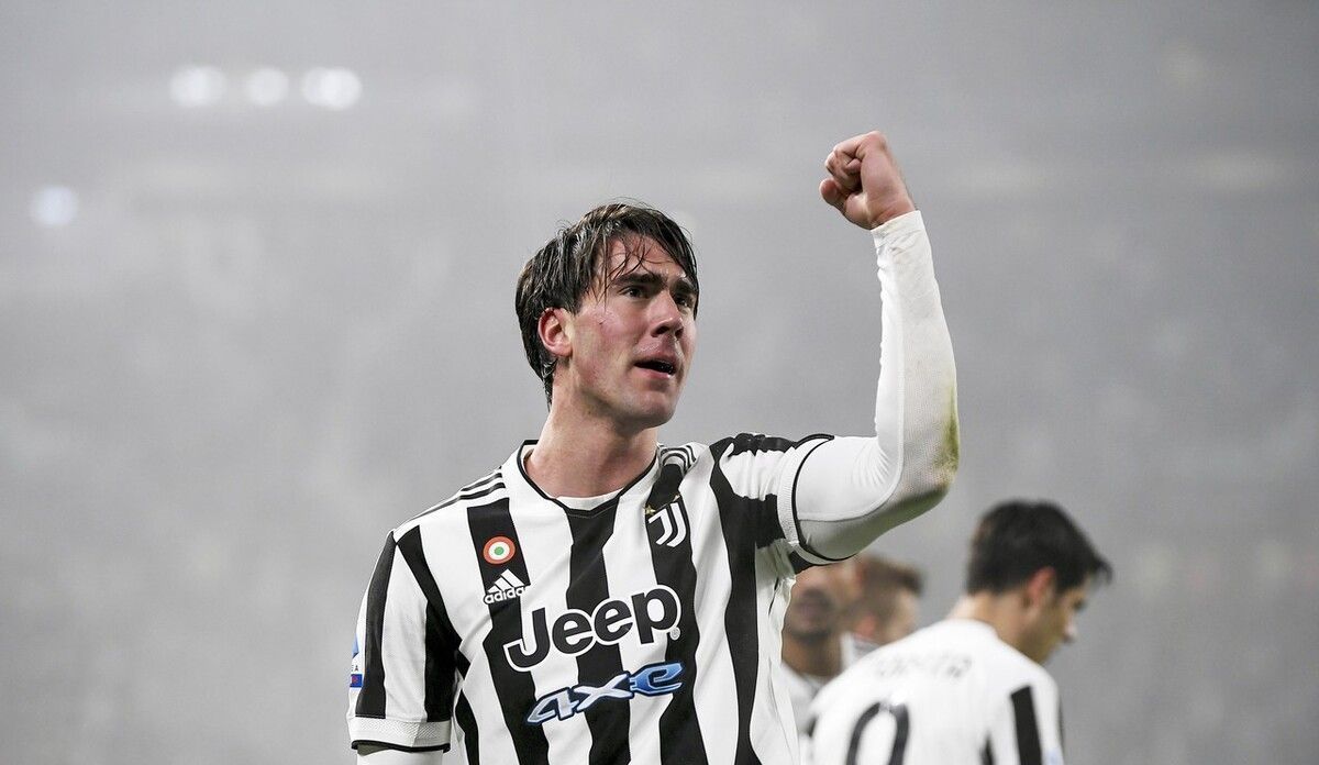 冲冠！2026赛季中超第一黑马现身，教练更新换代，瞄准多名国脚（剑指冠军！2026赛季中超头号黑马浮现，新帅上任，锁定多名国脚）