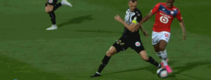 2025年度德甲积分榜：拜仁34场仅1负遥遥领先，勒沃库森第二（2025德甲榜单：拜仁34轮仅负一场高居榜首，勒沃库森位列第二）